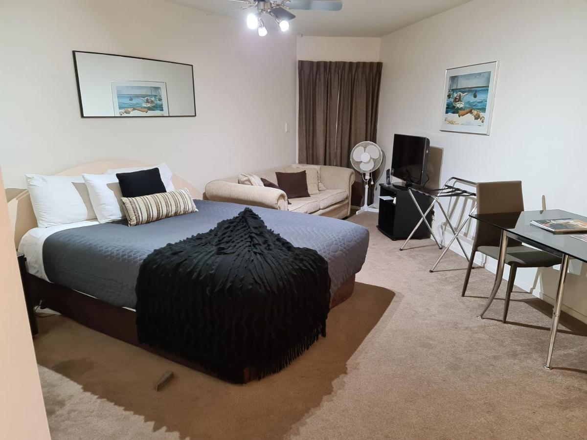 Oceanside & Twin Towers Aparthotel 4*