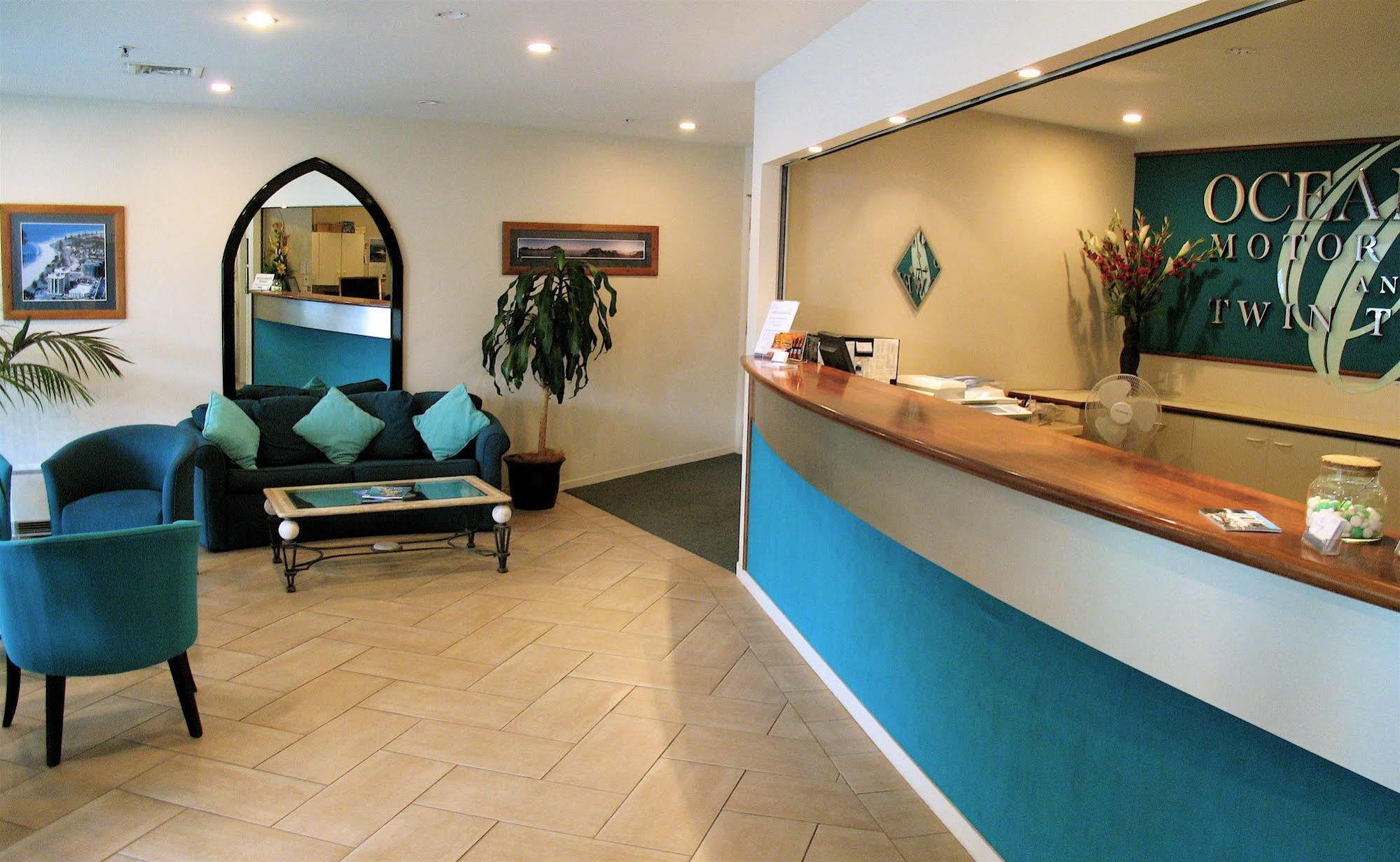 Aparthotel Oceanside & Twin Towers