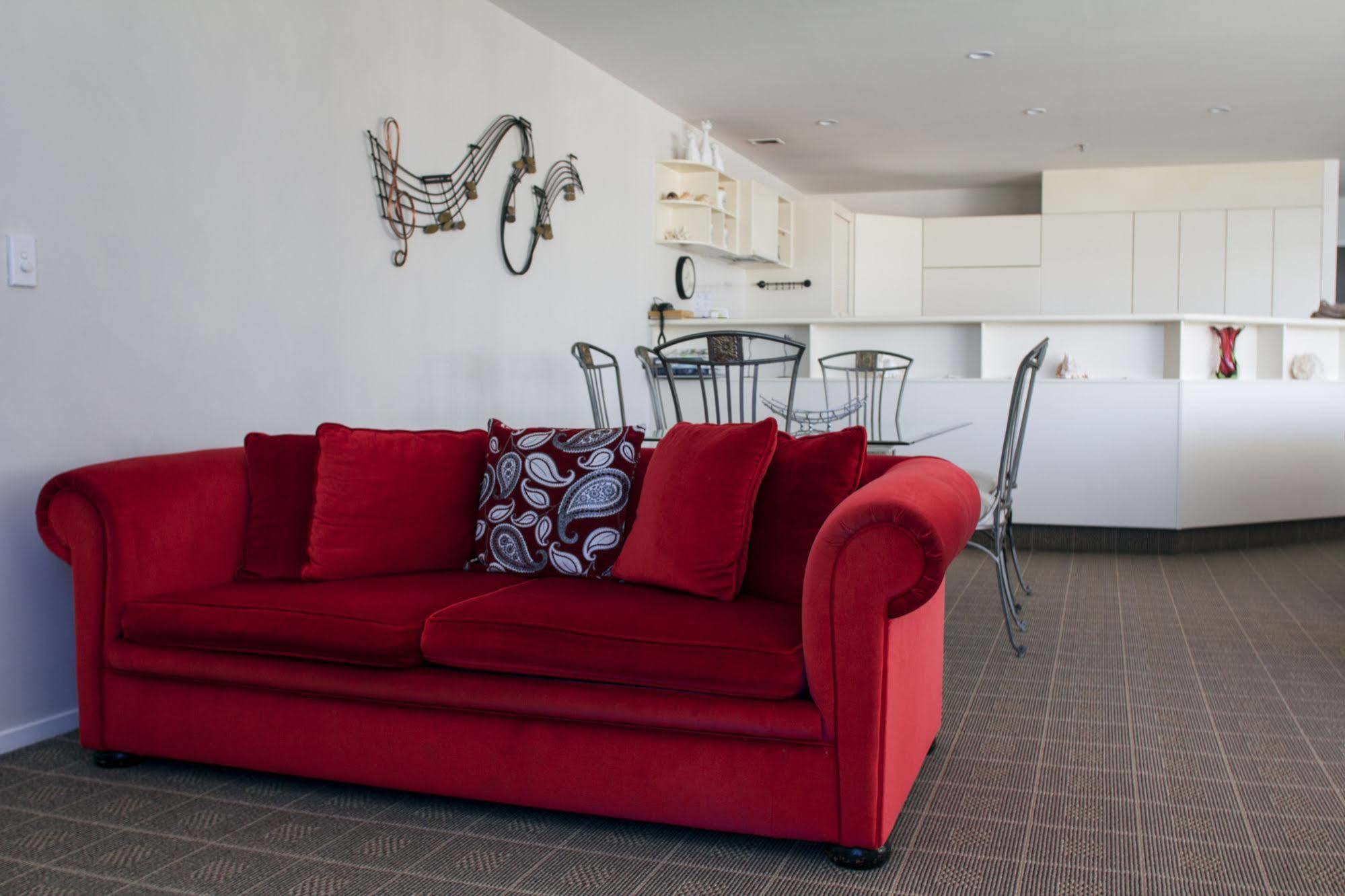 Oceanside & Twin Towers Aparthotel 4*